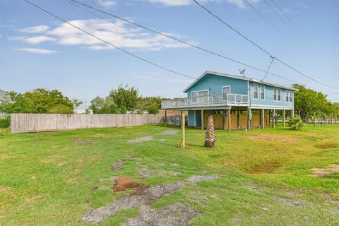 Homes For Sale - 1004 20th Street<br/> Dickinson, TX 77539