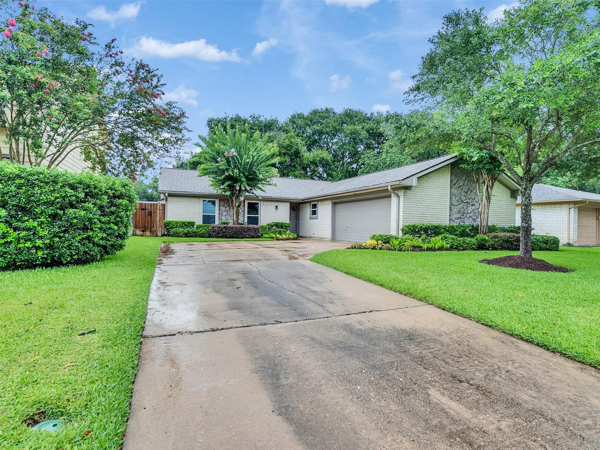 1418 Barrowgate Dr