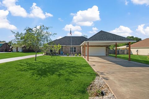 Photo of 254 Chuckwagon, Livingston, TX 77351 (MLS # 9190865)