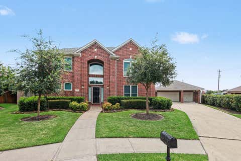 Photo of 4003 Waterwood Drive, Baytown, TX 77521 (MLS # 3057803)