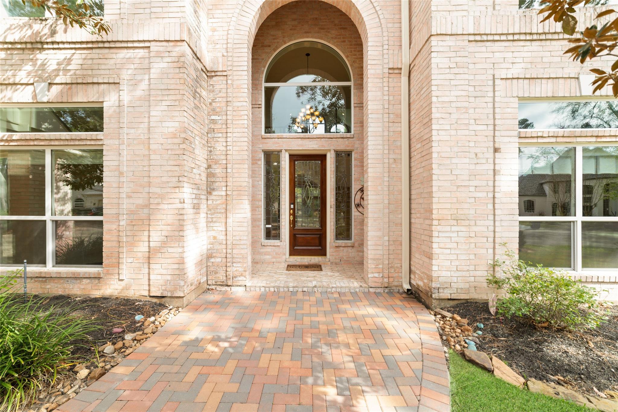 10 E Rock Wing Place