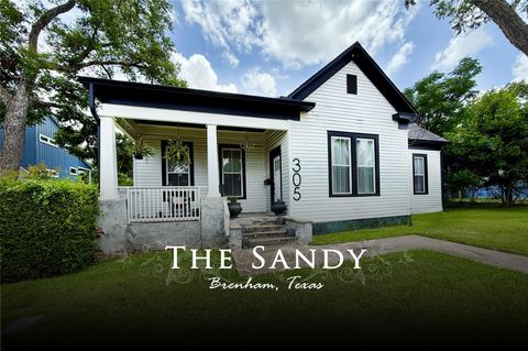 Photo of 305 W Alamo Street, Brenham, TX 77833 (MLS # 47576057)