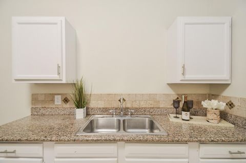 Tiny photo for 1707 Sabine Street, Houston, TX 77007 (MLS # 73760380)