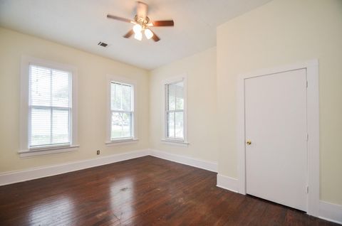 Tiny photo for 1707 Sabine Street, Houston, TX 77007 (MLS # 73760380)