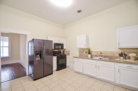 Tiny photo for 1707 Sabine Street, Houston, TX 77007 (MLS # 73760380)
