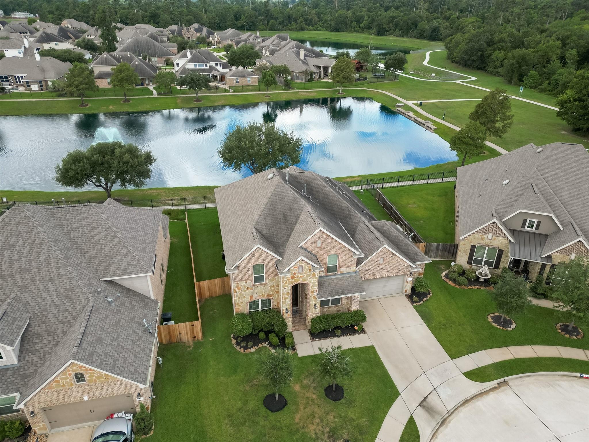 22907 Laburname Court