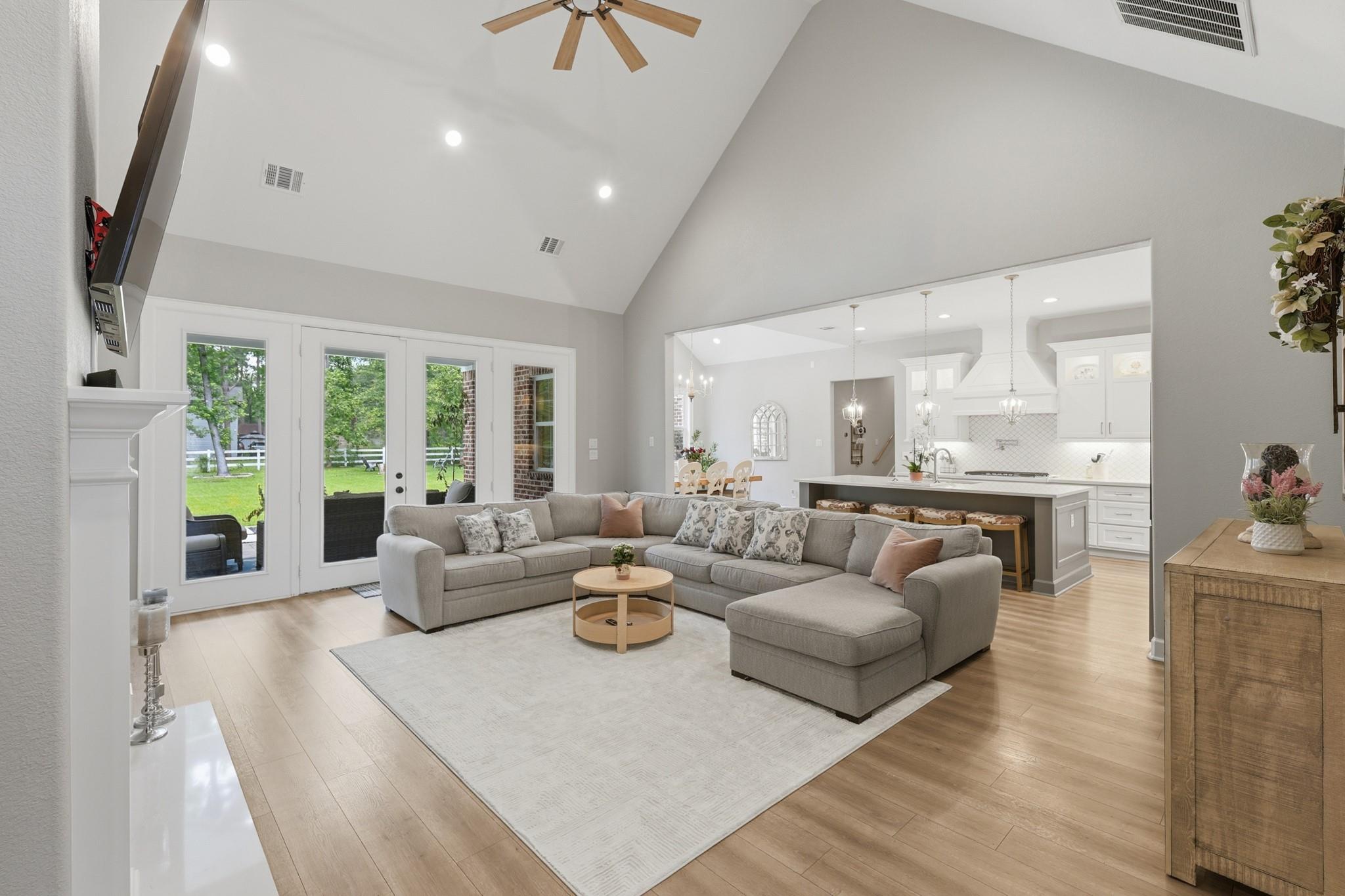 7106 Hampton Court