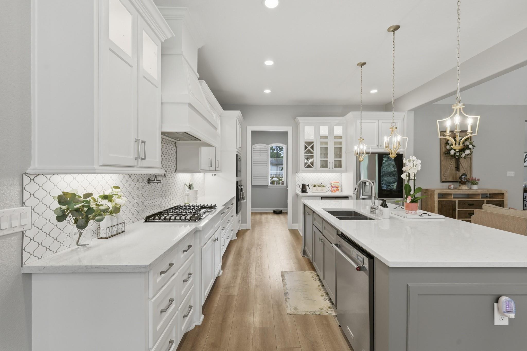 7106 Hampton Court
