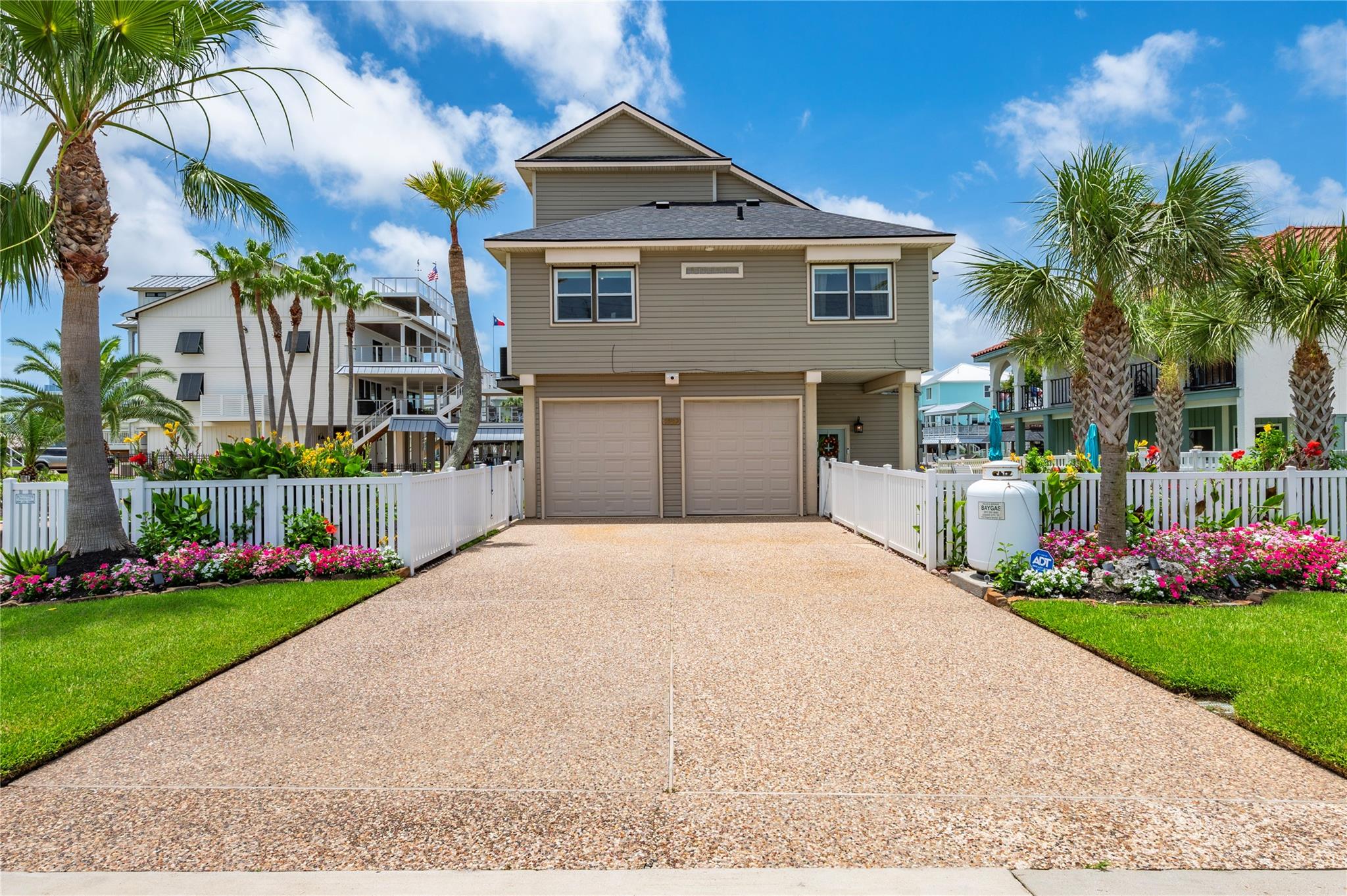 1507 Tiki Drive