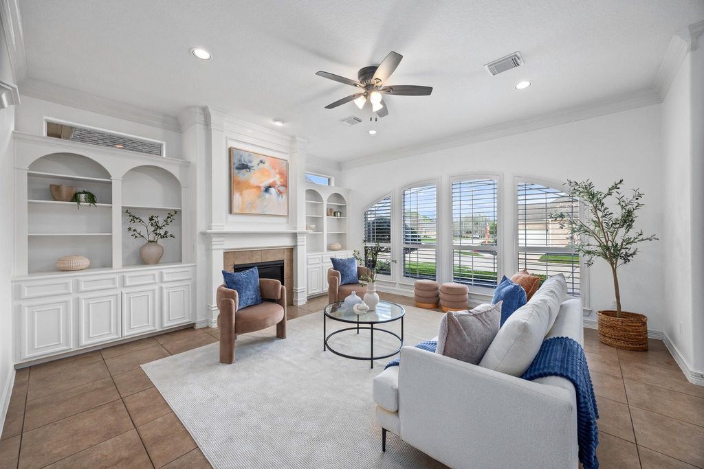 Photo of 1531 Briar Bend Drive, Friendswood, TX 77546 (MLS # 32791370)