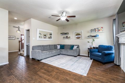 Tiny photo for 8218 E Pine Creek Bend, Cypress, TX 77433 (MLS # 48024459)