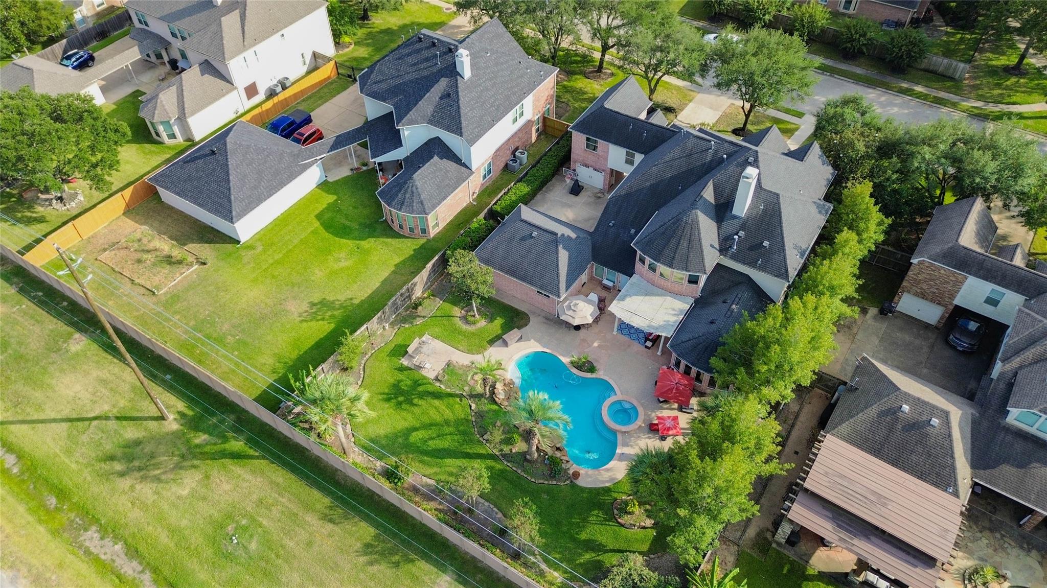 26406 Wedgewood Park