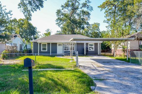 Photo of 8162 Homewood Lane, Houston, TX 77028 (MLS # 47053479)