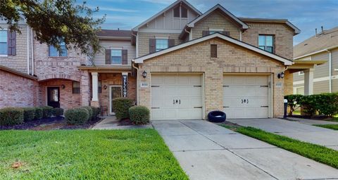 Photo of 8030 Singing Sonnet Lane, Houston, TX 77072 (MLS # 14630798)