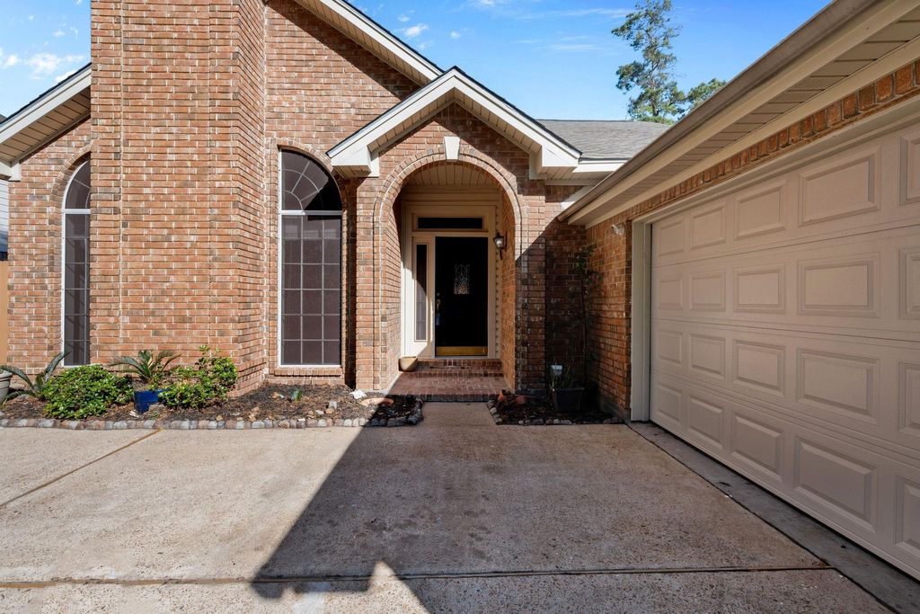 Photo of 3007 Creek Manor Drive, Kingwood, TX 77339 (MLS # 22607795)