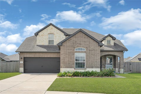 Photo of 302 Vineyard Court, Alvin, TX 77511 (MLS # 78873970)