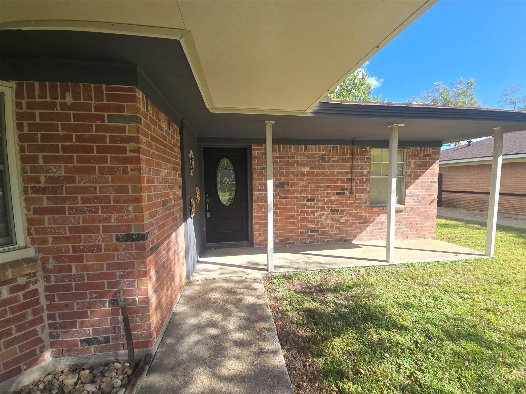 1045 Vine Drive