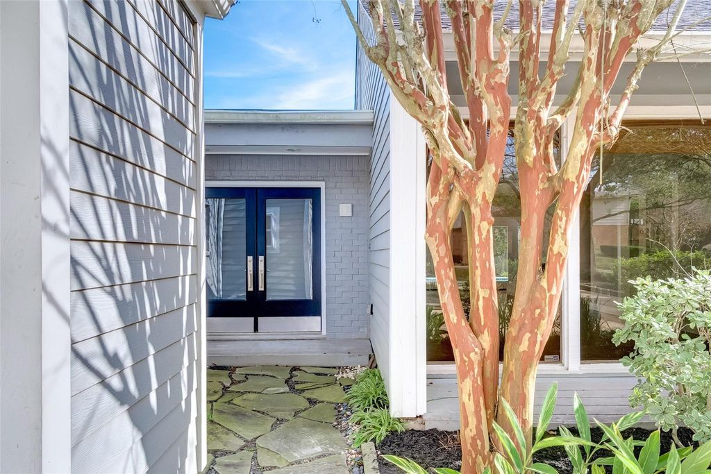 Photo of 1107 Stoney Hill, Houston, TX 77077 (MLS # 40715974)