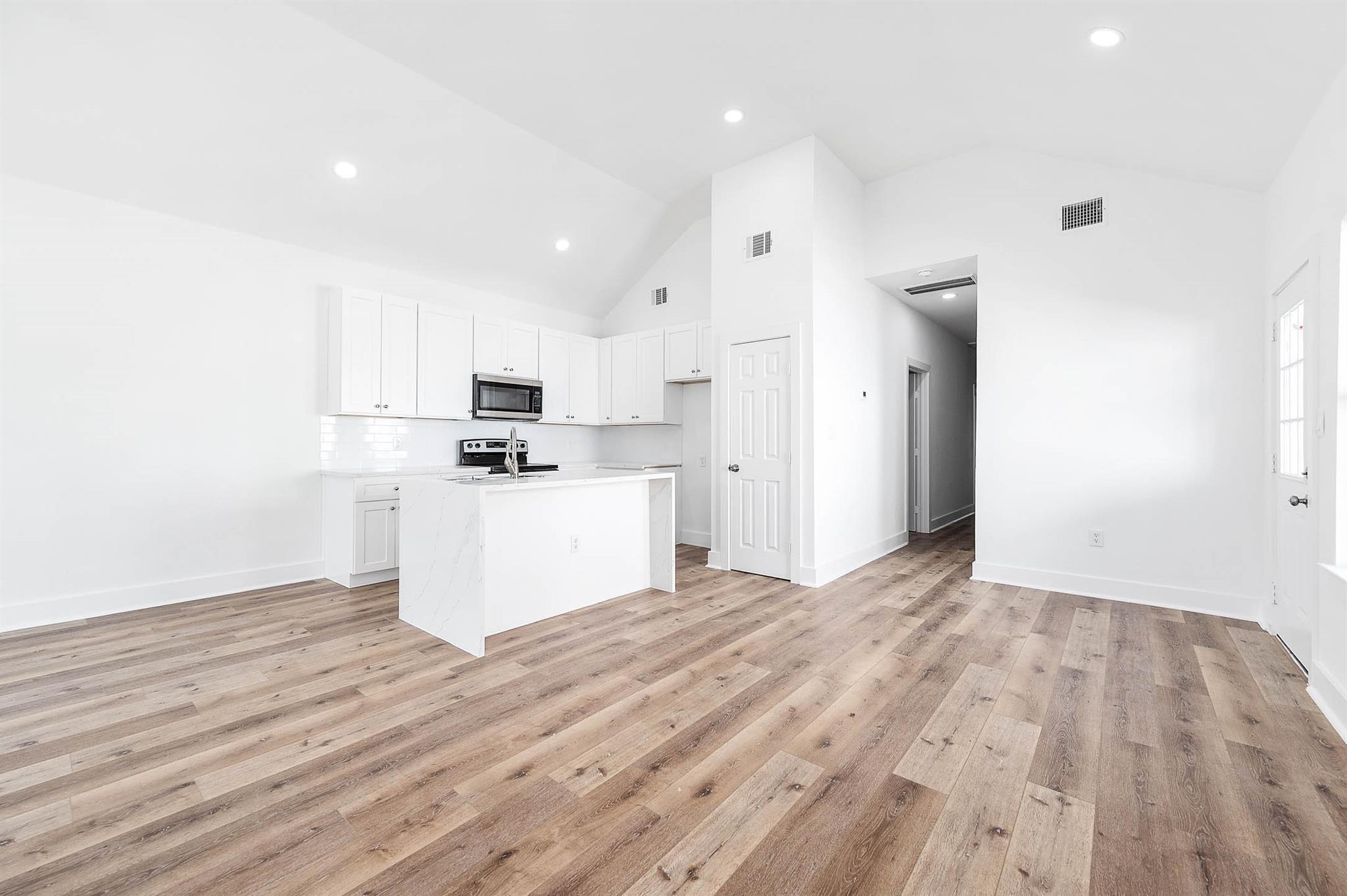 16982 W Hammon