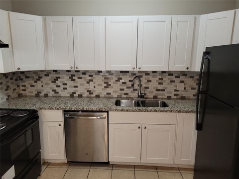 Photo of 8320 Madera Road #B, Houston, TX 77078 (MLS # 91640474)