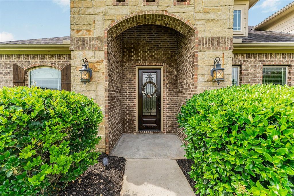 Photo of 18955 Harbor Side Boulevard, Montgomery, TX 77356 (MLS # 16601615)