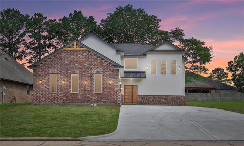 69 Wick Willow Road Montgomery TX 77356