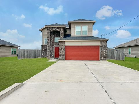 Photo of 727 Road 5105, Cleveland, TX 77327 (MLS # 57883520)