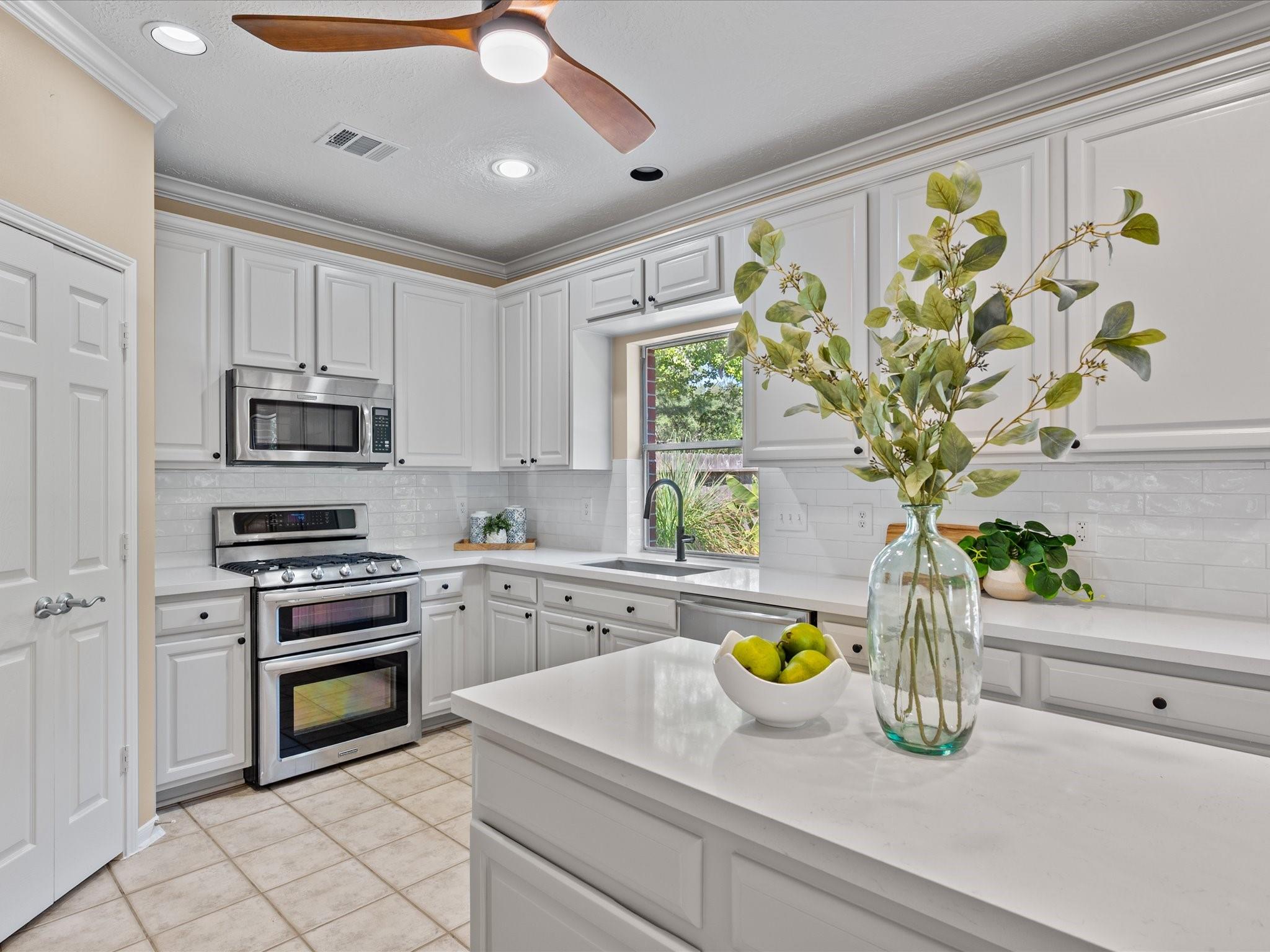 15242 Shapiro Springs Lane