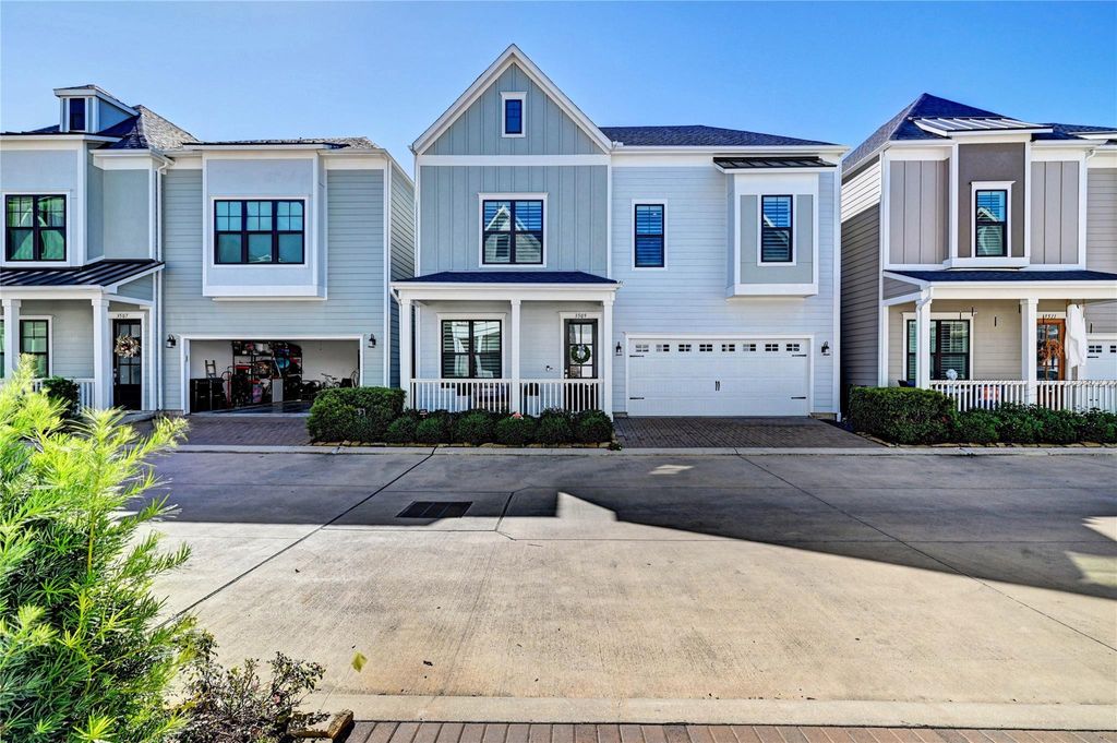 Photo of 3509 Huntsford Drive, Houston, TX 77008 (MLS # 59982515)