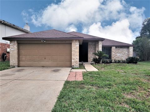 Photo of 11410 Sunny Creek Drive, Houston, TX 77066 (MLS # 14128698)