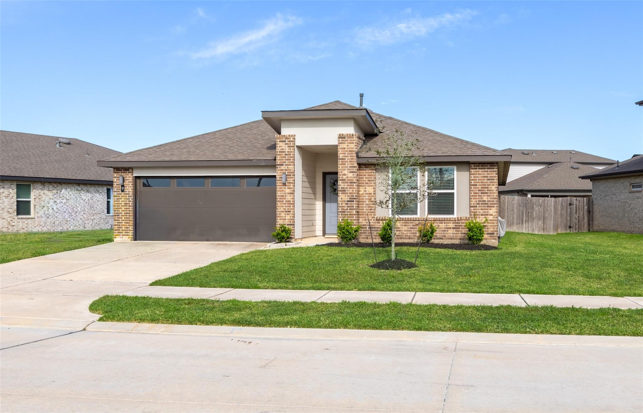 8114 Buck Lane