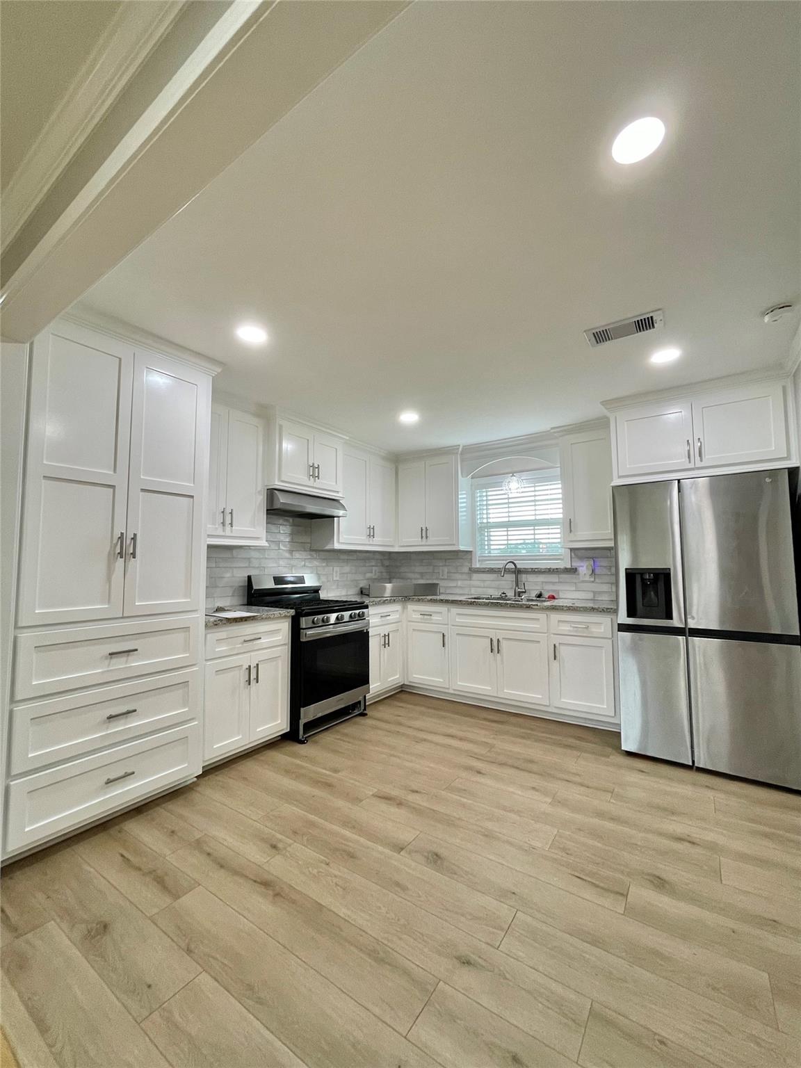 817 N Chenango Street