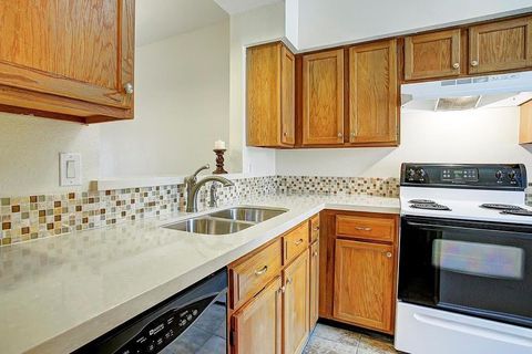 Photo of 7655 Cambridge Street #7655, Houston, TX 77054 (MLS # 7743925)