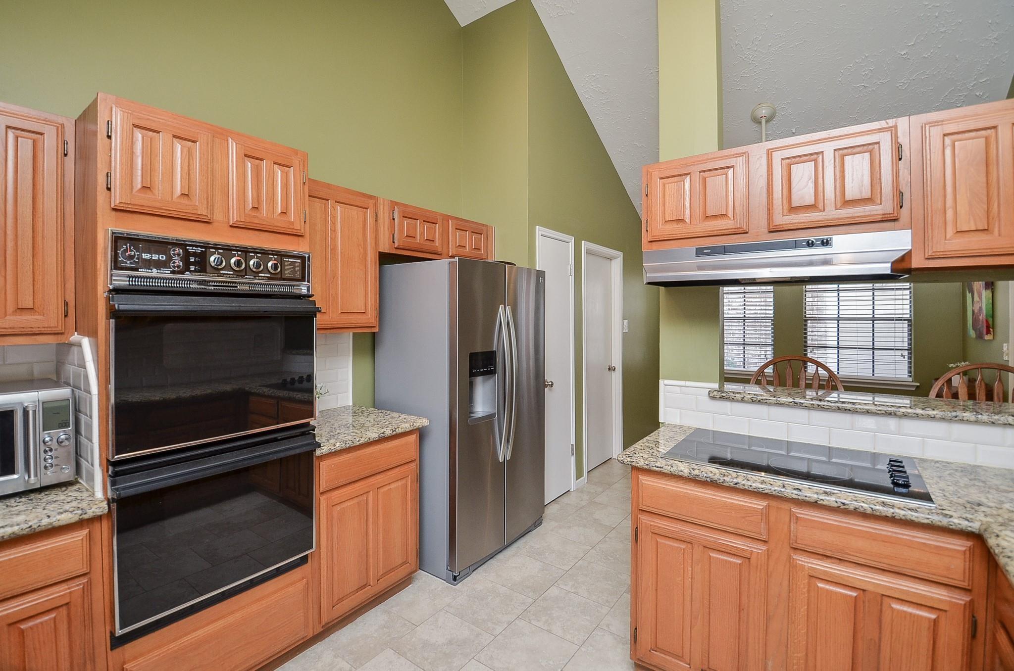 2115 Echo Ridge