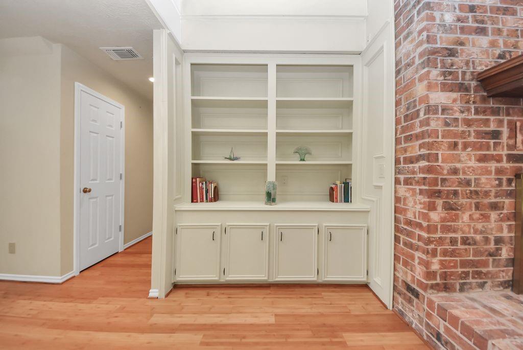 23 Indian Clover Drive