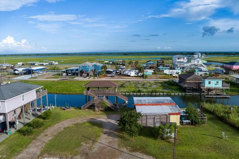 Photo of 1123 Rosenbloom, Crystal Beach, TX 77650 (MLS # 18932313)