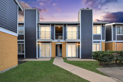 Tiny photo for 12639 Ashford Meadow Drive #2, Houston, TX 77082 (MLS # 6718669)