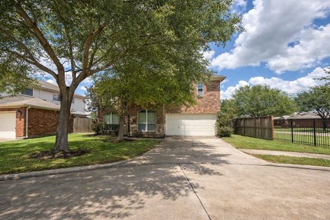 Photo of 3023 Youpon Glen Way, Fresno, TX 77545 (MLS # 94293154)
