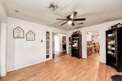 Tiny photo for 2909 Tarpey Avenue, Texas City, TX 77590 (MLS # 53589881)
