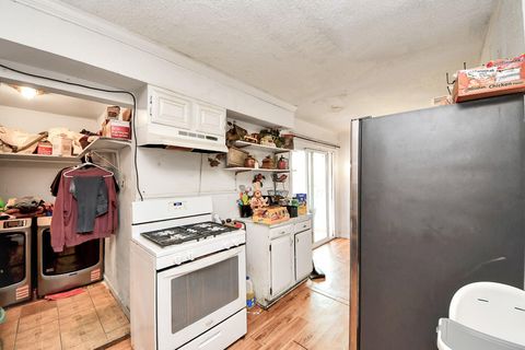 Tiny photo for 2909 Tarpey Avenue, Texas City, TX 77590 (MLS # 53589881)