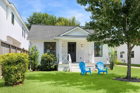 Photo of 4710 Edison Street, Houston, TX 77009 (MLS # 78936958)