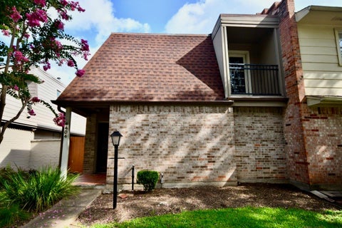 Photo of 4404 Basswood Lane, Bellaire, TX 77401 (MLS # 68277601)