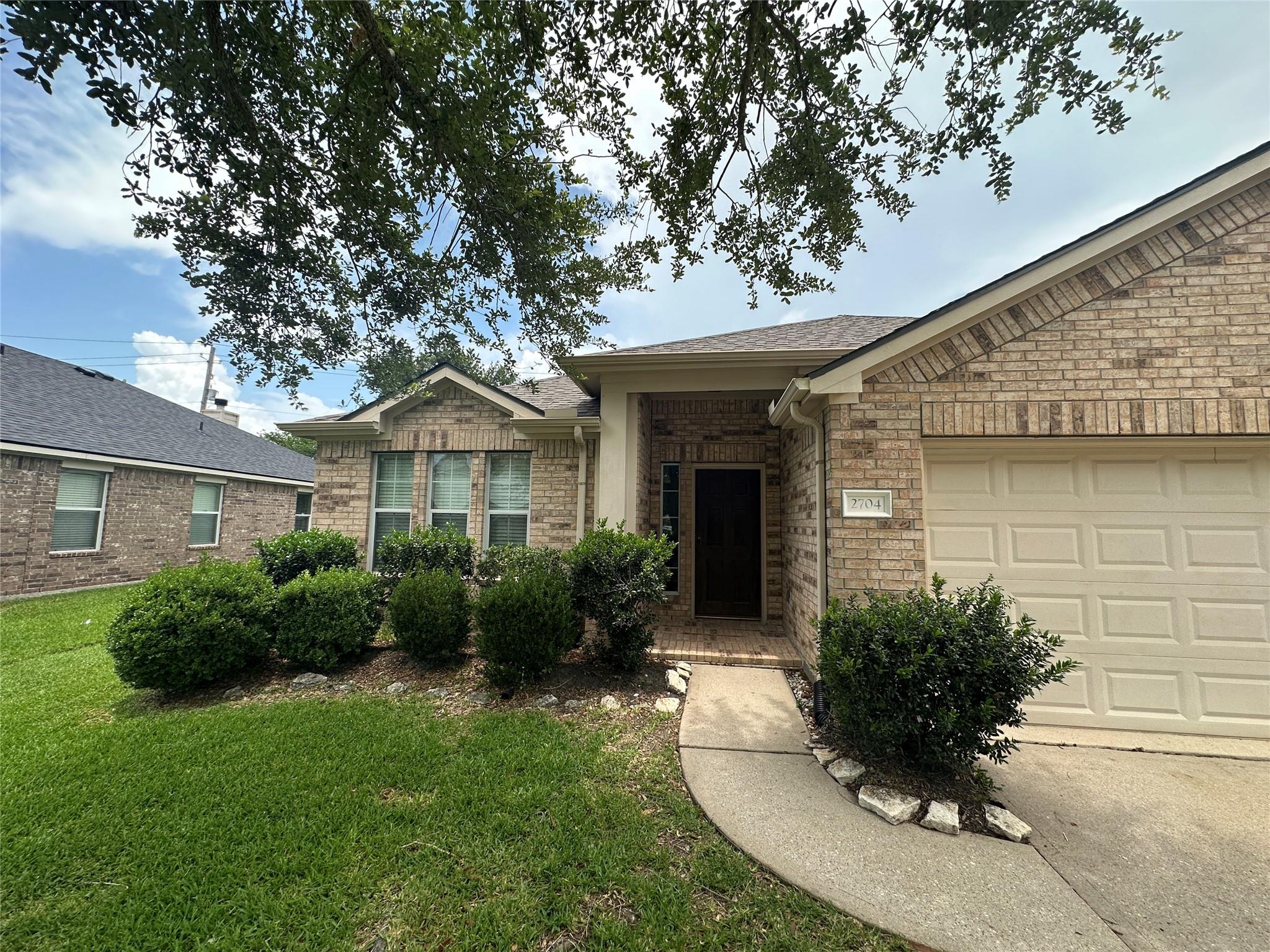 2704 Quail Dove Lane