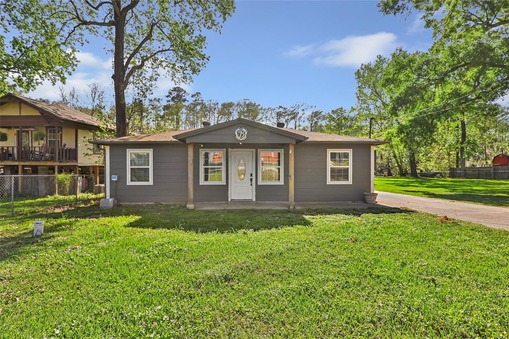 Photo of 218 Waterfall Drive, Huffman, TX 77336 (MLS # 36574135)