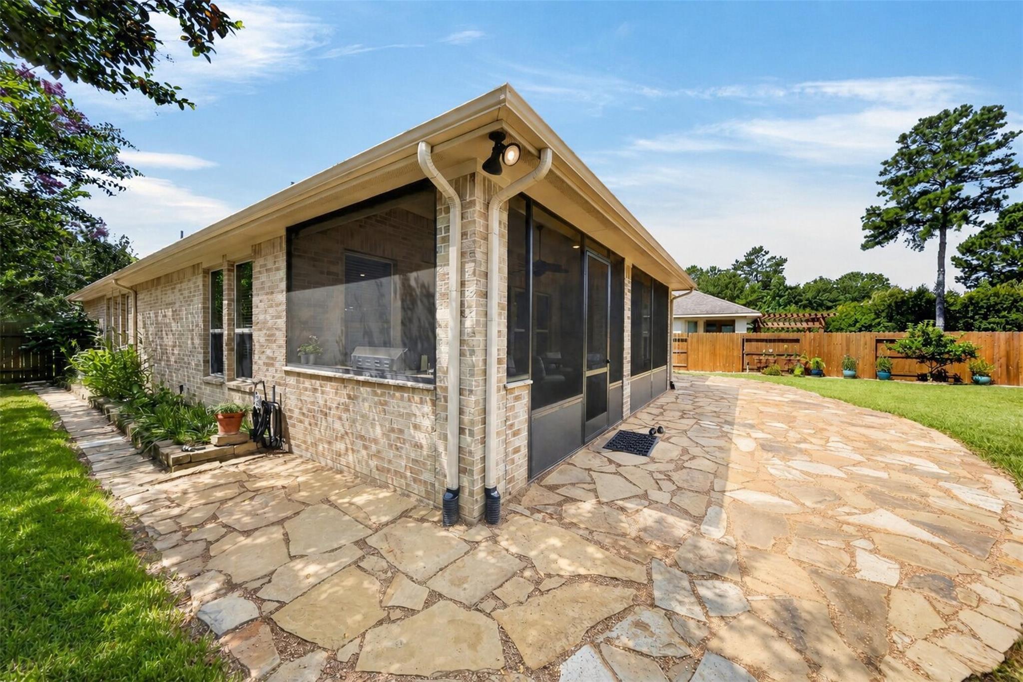 217 Southern Iris Court