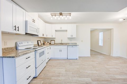 Photo of 630 Martin L King Street N, Liberty, TX 77575 (MLS # 40968944)