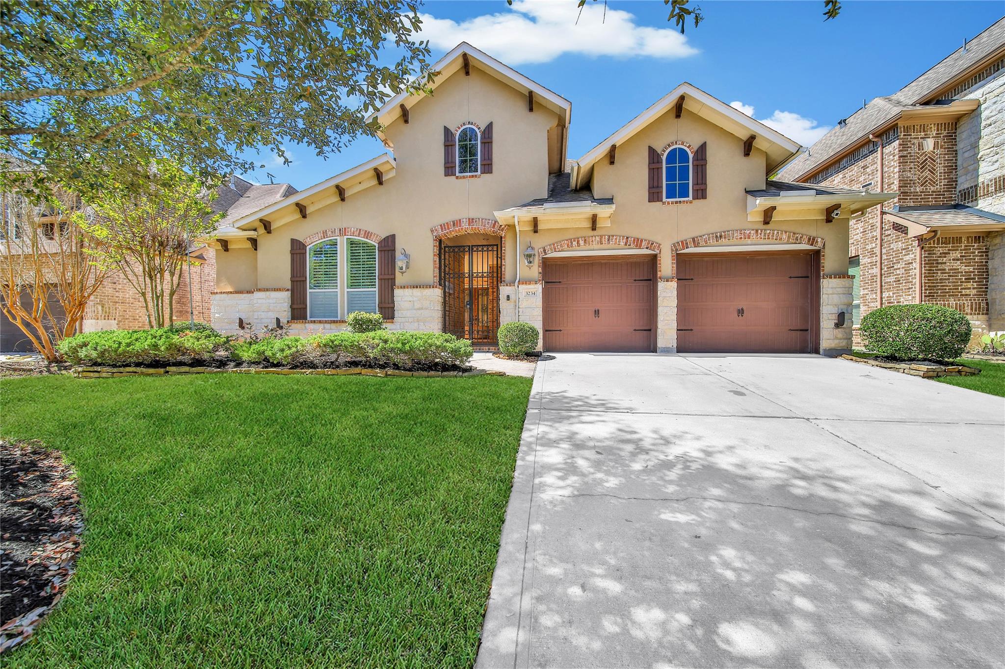 3234 Explorer Way
