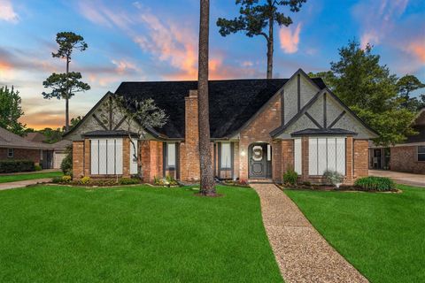 Photo of 5614 Spanish Oak Drive, Houston, TX 77066 (MLS # 68766249)