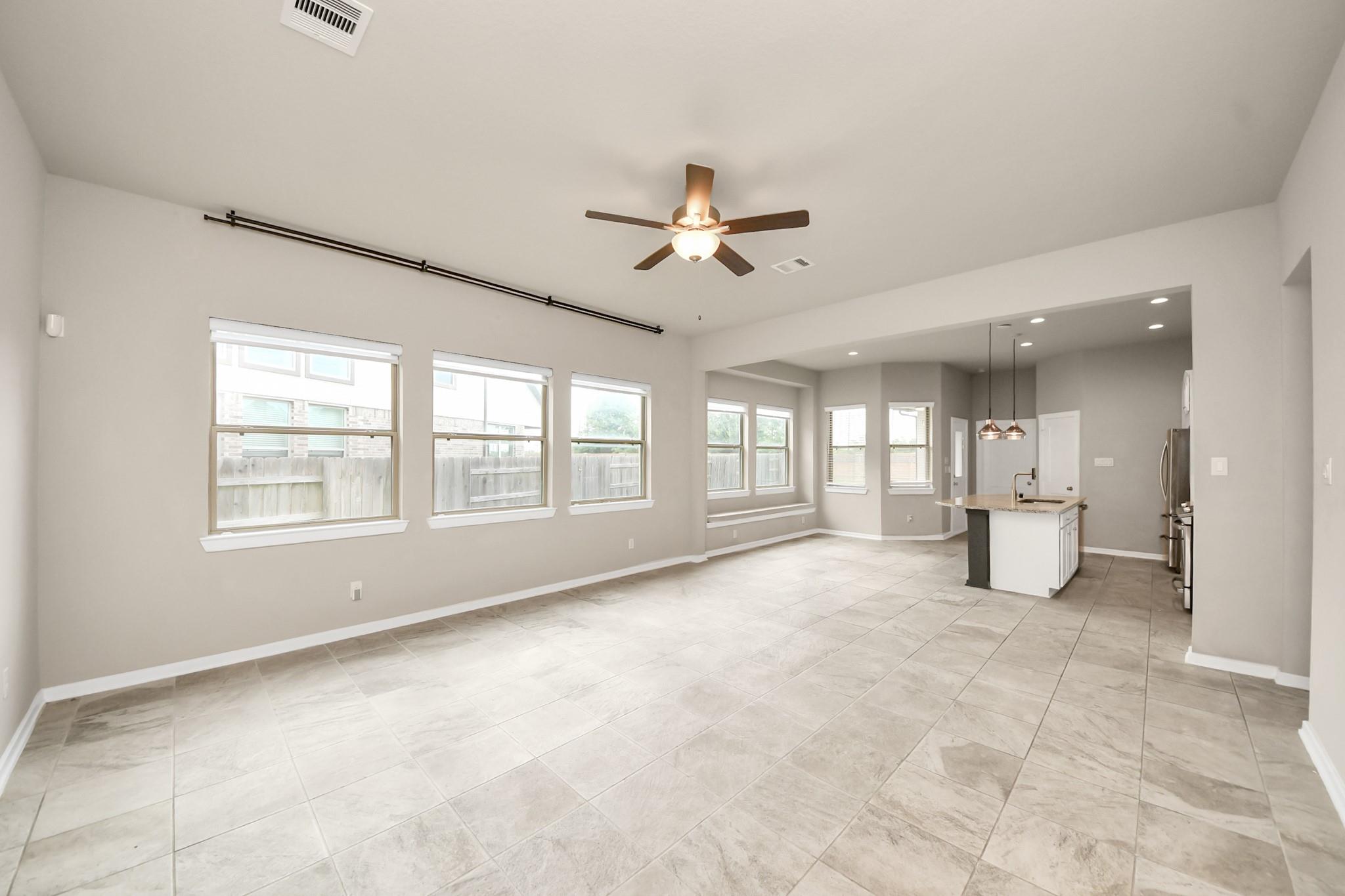 23003 Penstemon Trail