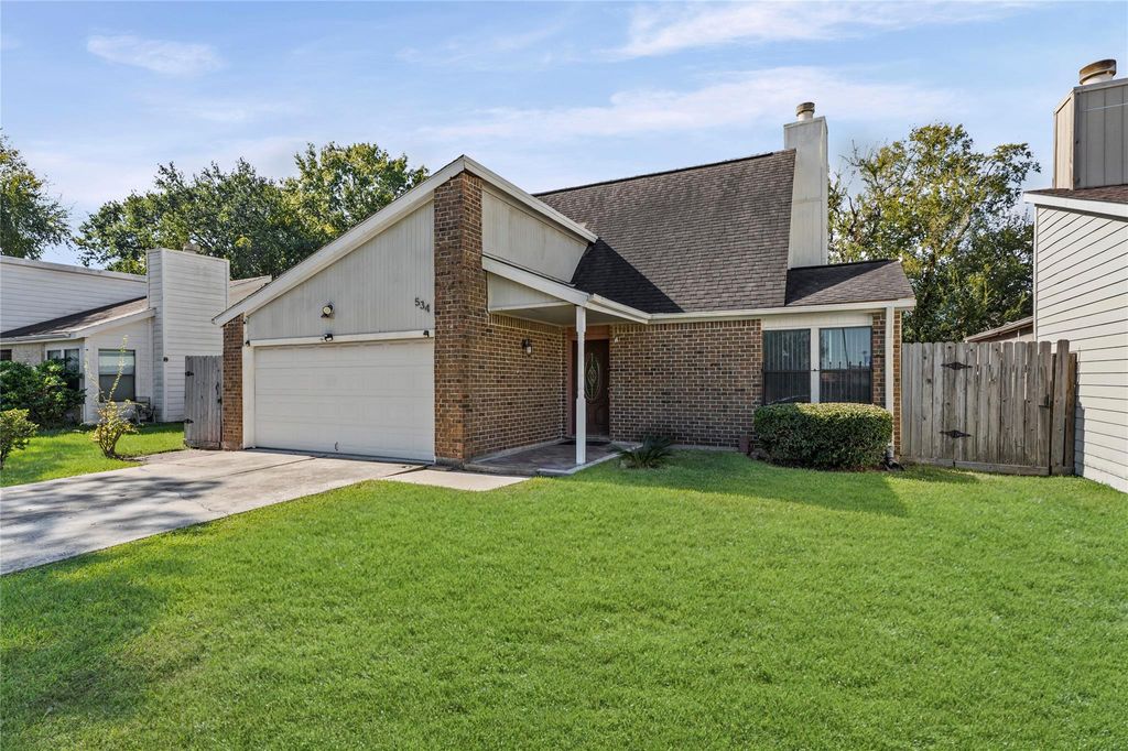 Photo of 534 Shady Dale Drive, Stafford, TX 77477 (MLS # 3424958)